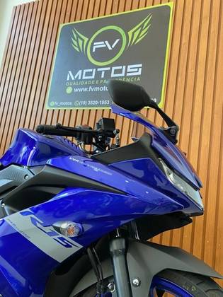 YAMAHA YZF R15 